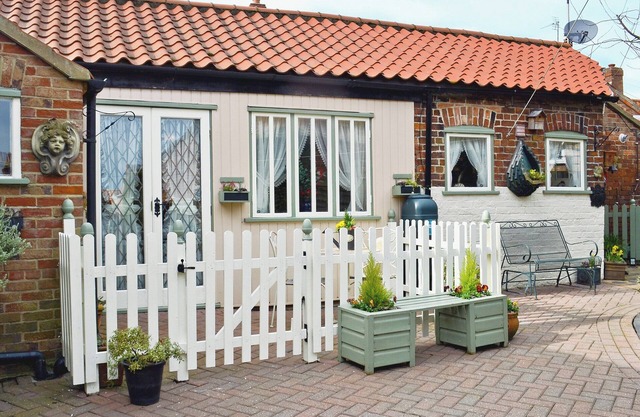 1 bedroom accommodation in Burgh le Marsh, near Skegness