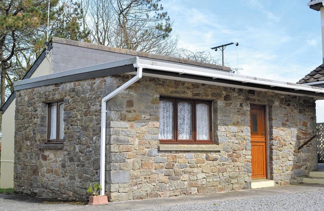 1 bedroom accommodation in Amroth