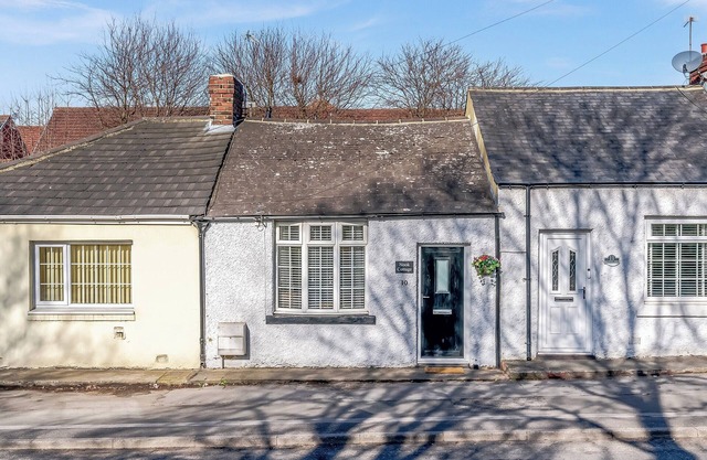 1 bedroom accommodation in Durham