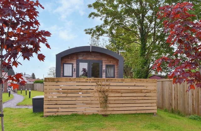 1 bedroom accommodation in Holme upon Spalding Moor, near York