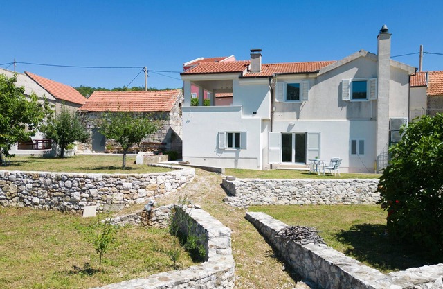 1 bedroom amazing apartment in Podgrade