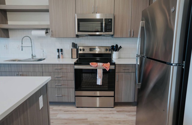 1-Bedroom Apartment Hotel Vibes, But Better! - Salt Lake Stay