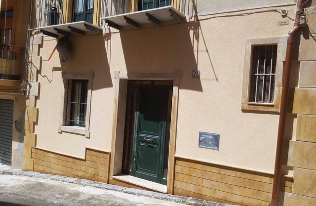 1 Bedroom Apartment in Caltanissetta