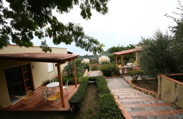 1-bedroom apartment 3/5 people close to Palinuro
