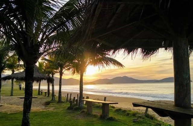 1-bedroom apartment, furnished, swimming pool, playground and barbecue.