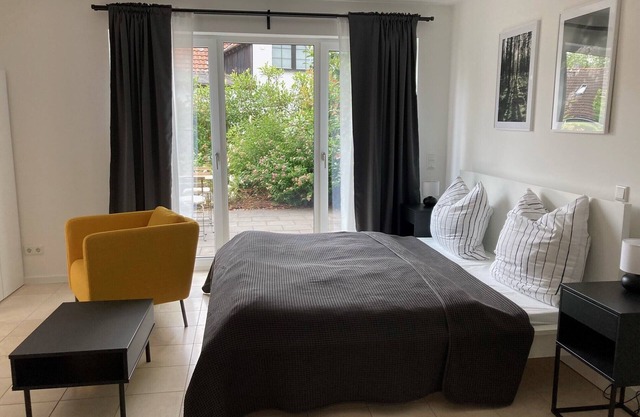 1 Bedroom Apartment in Solingen