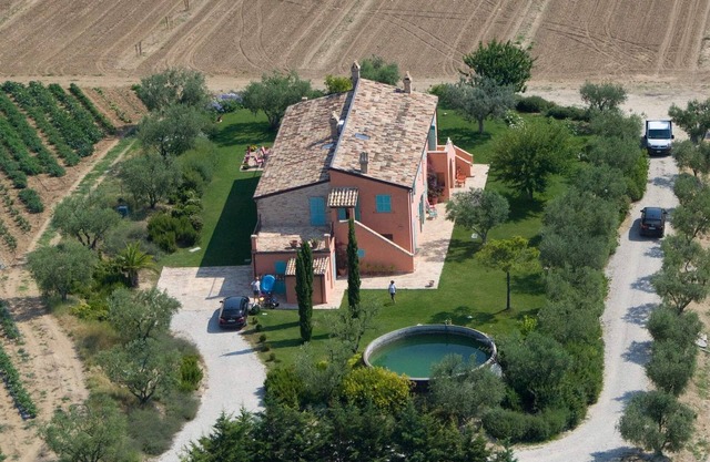 1 Bedroom Apartment in Marche