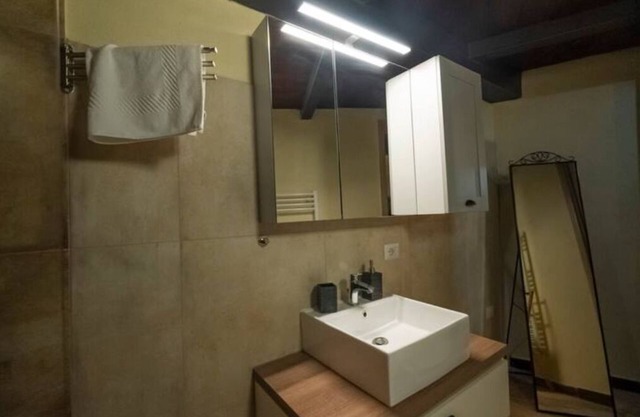 1 Bedroom Apartment in Modena