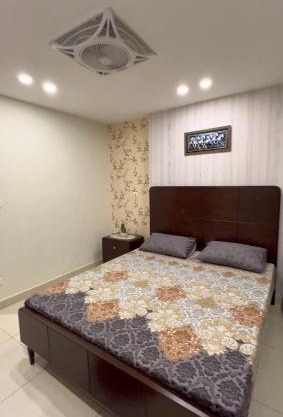 1 Bedroom Apartment Pool & Gym