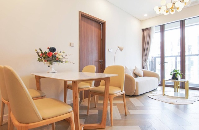 1 Bedroom Apartment Near the Center