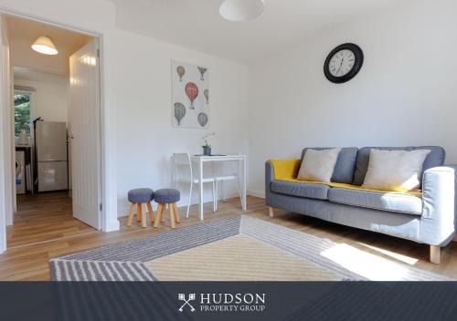 1-Bedroom Apartment with Parking