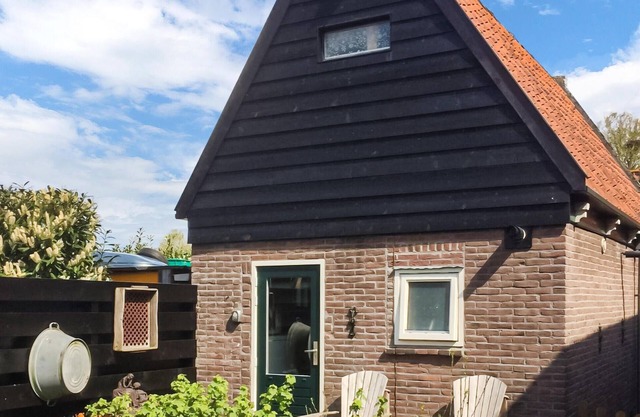 1 bedroom awesome home in Opperdoes