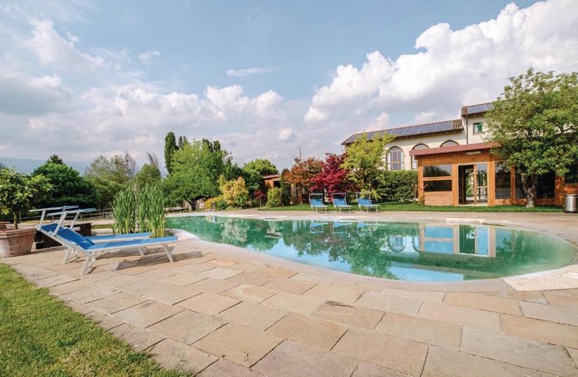 1 Bedroom Cozy Apartment In Sacile -Pd-