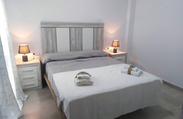 1 bedroom apartment in the village with pool and garage