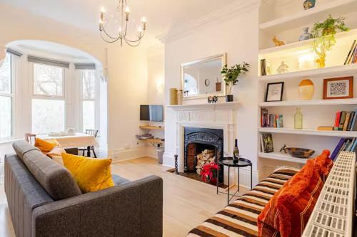 1 Bedroom garden flat City Central Slough near Windsor