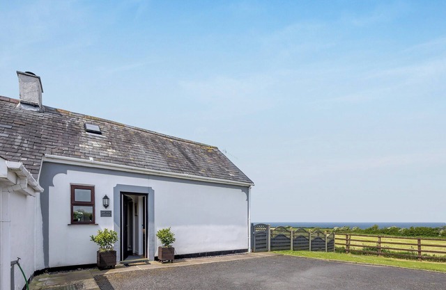1 bedroom accommodation in Llanon near Aberaeron