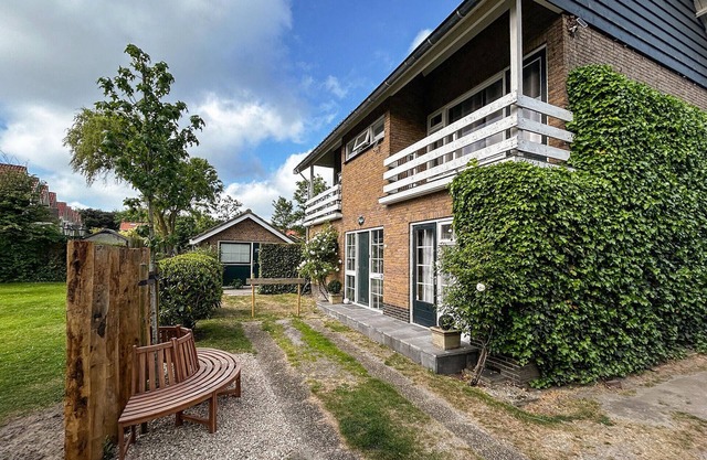 1 bedroom gorgeous home in Zoutelande