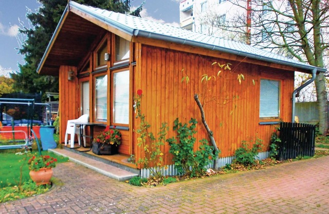 1 bedroom gorgeous home in Hohe Düne