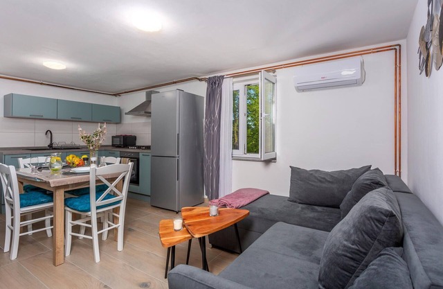 1 bedroom lovely apartment in Risika