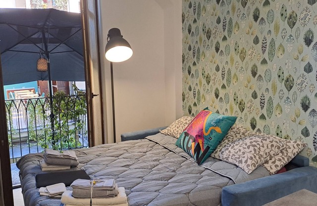 1 bedroom private vacation home in torino