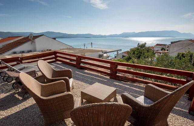 1 bedroom stunning apartment in Komarna