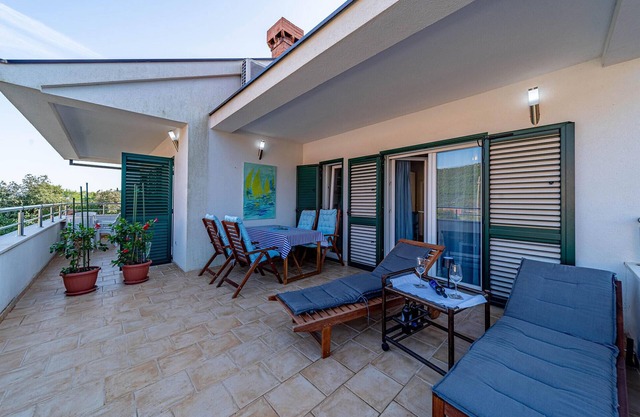 1 bedroom stunning apartment in Broce