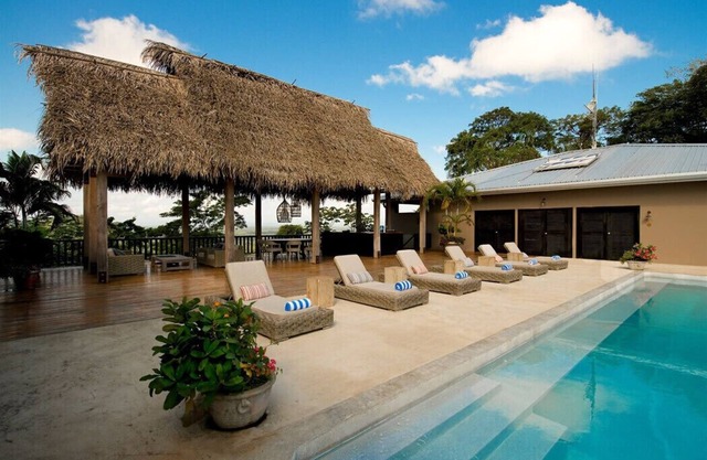1 bedroom suite in an eco friendly resort with jungle view