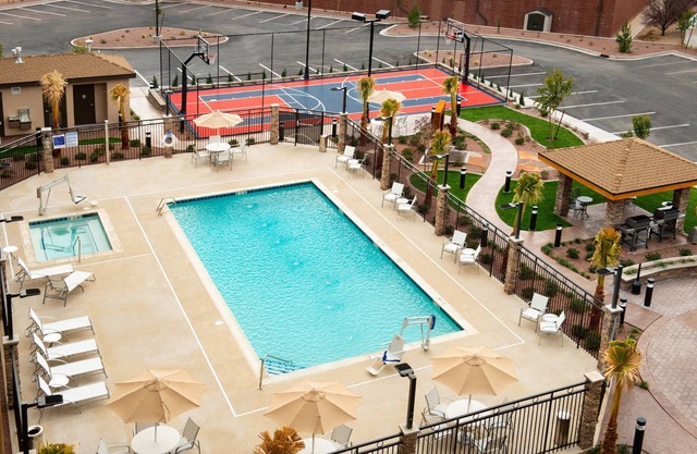 1 Bedroom Suite | Pool & Hot Tub Access
