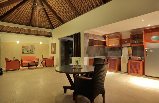 1 Bedroom Villa, Great Location in Senggigi