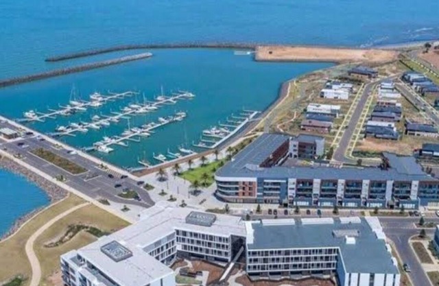 1 bedroom Waterfront/beach front accommodation Wyndham Harbour Werribee South
