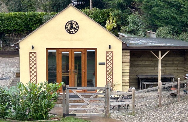 1 bedroomed Detached holiday retreat Pant
