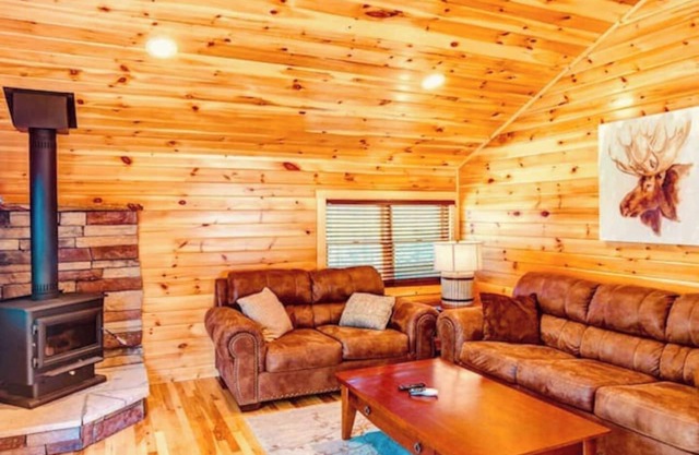 1 BR Cabin - Close to Beech Mountain resort. Eagles Nest Belles Vacation