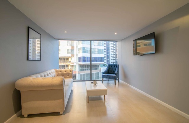 1 BR Charming Apartment in Bocagrande