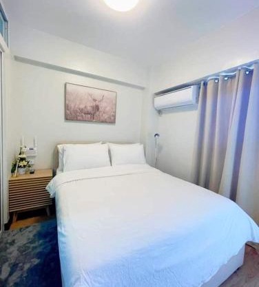 1 BR Condo with balcony in Verdon Parc Trevans 512