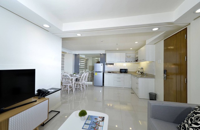 1-BR Penthouse (2 BEDS) w/o Balcony