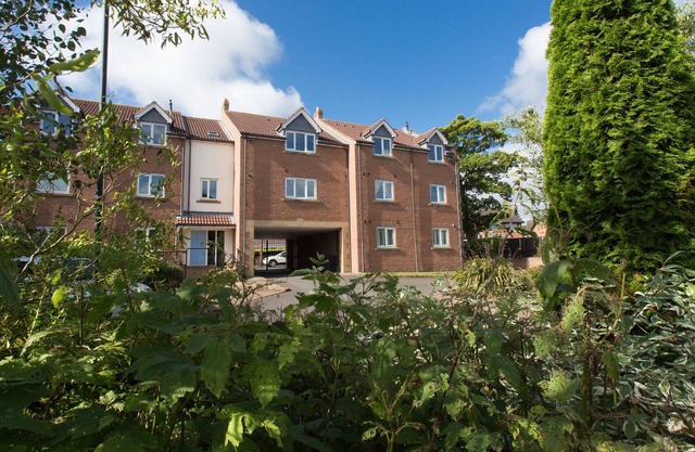 1 EUREKA MEWS, pet friendly in Plawsworth