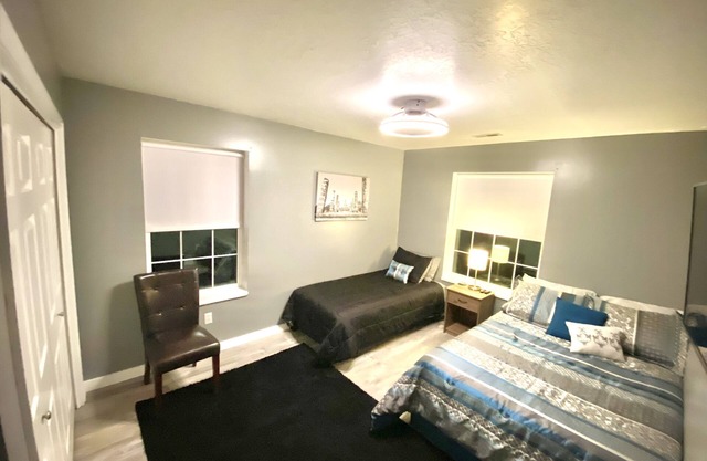 1 Full bed & 1 Single Bed Private Room #3 with TV and closet