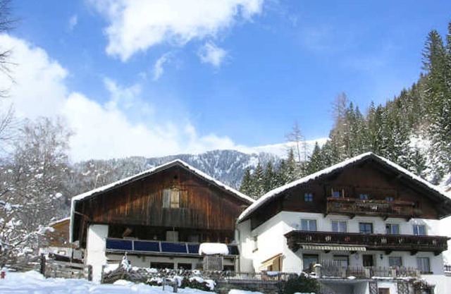 1 holiday apartment. Dolomites view for 4-6 persons - STOFFENHOF
