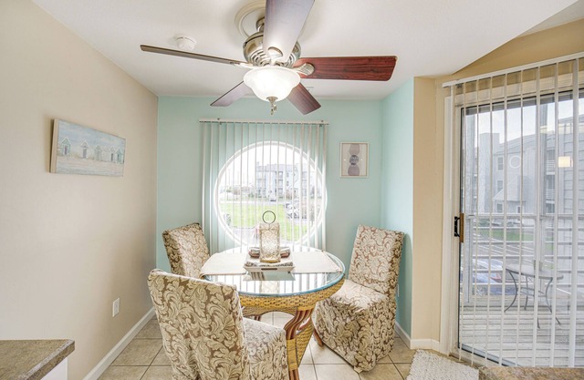 1 Mi to Ferry: Port Clinton Condo w/Beach View!