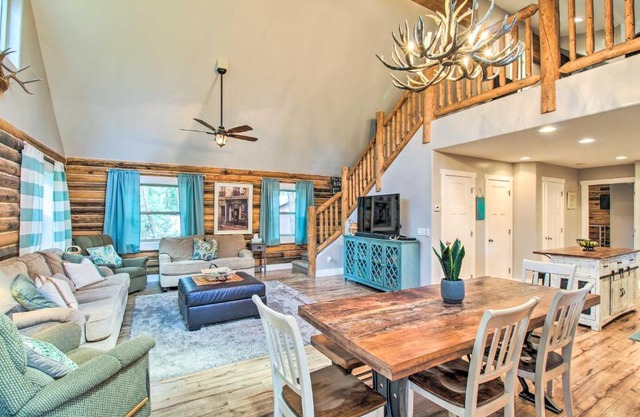 1 Mi to Lake Chic Arizona Cabin with Large Porch!