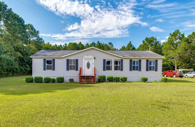 1 Mi to US Marine Base Albany: Cozy Getaway!
