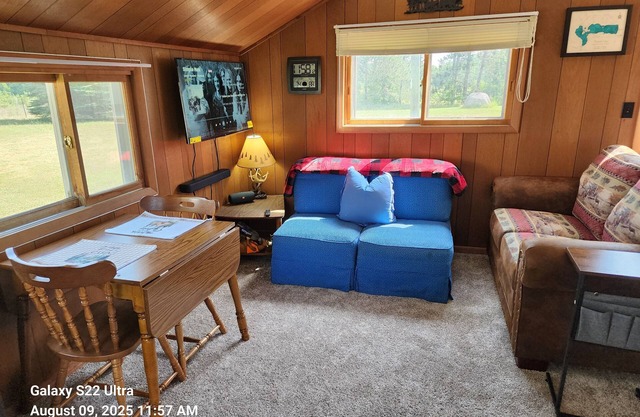 < 1 mile from Thumb Lake, Thumb Lake Cabin 2 on 80-acre retreat.