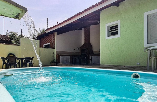 1 Quadra do Mar! Piscina, Churrasqueira, Wi-Fi, 4 dorm