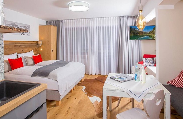 1-room apartment no. 11 west-facing balcony - Alp Chalet - Apartments