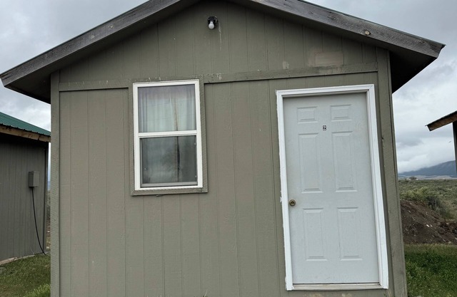 1 Room Cabin in Dry Creek Basin.