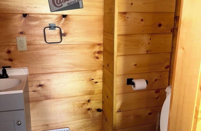 1 Room Cabin- " The Garage"