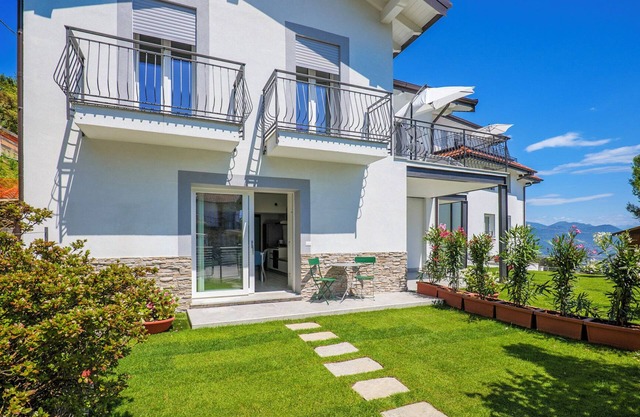 1-room studio apartment with garden and terrace