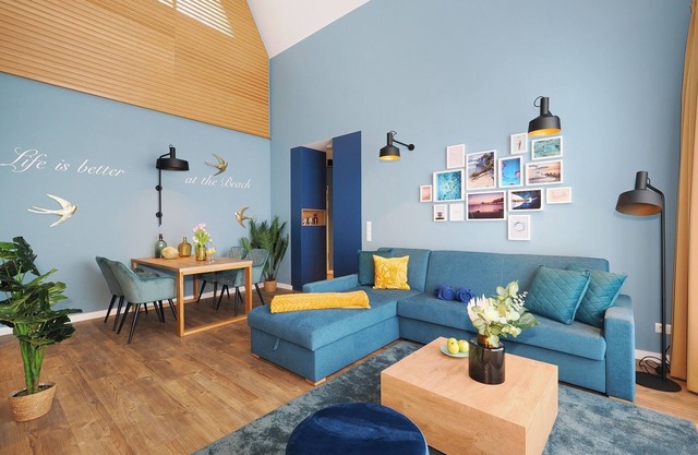 1-room vacation apartment with balcony facing the lake