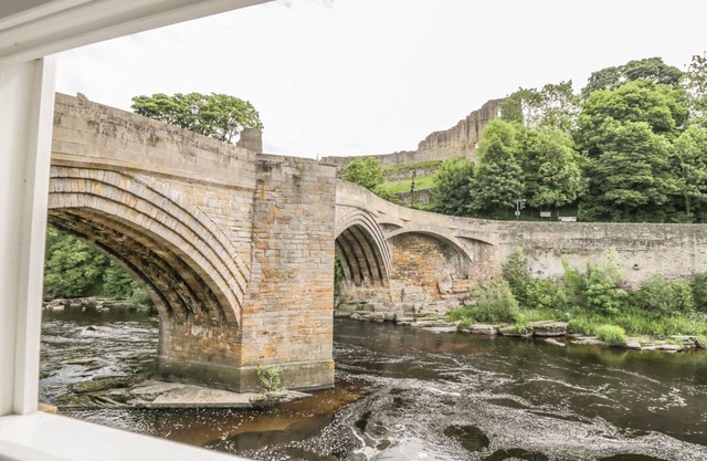 1 THE RIVERSIDE, pet friendly in Barnard Castle