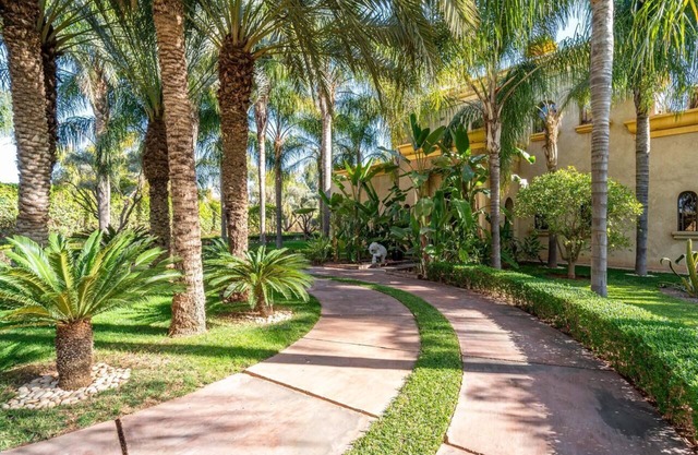 10 bedroom villa in marrakech